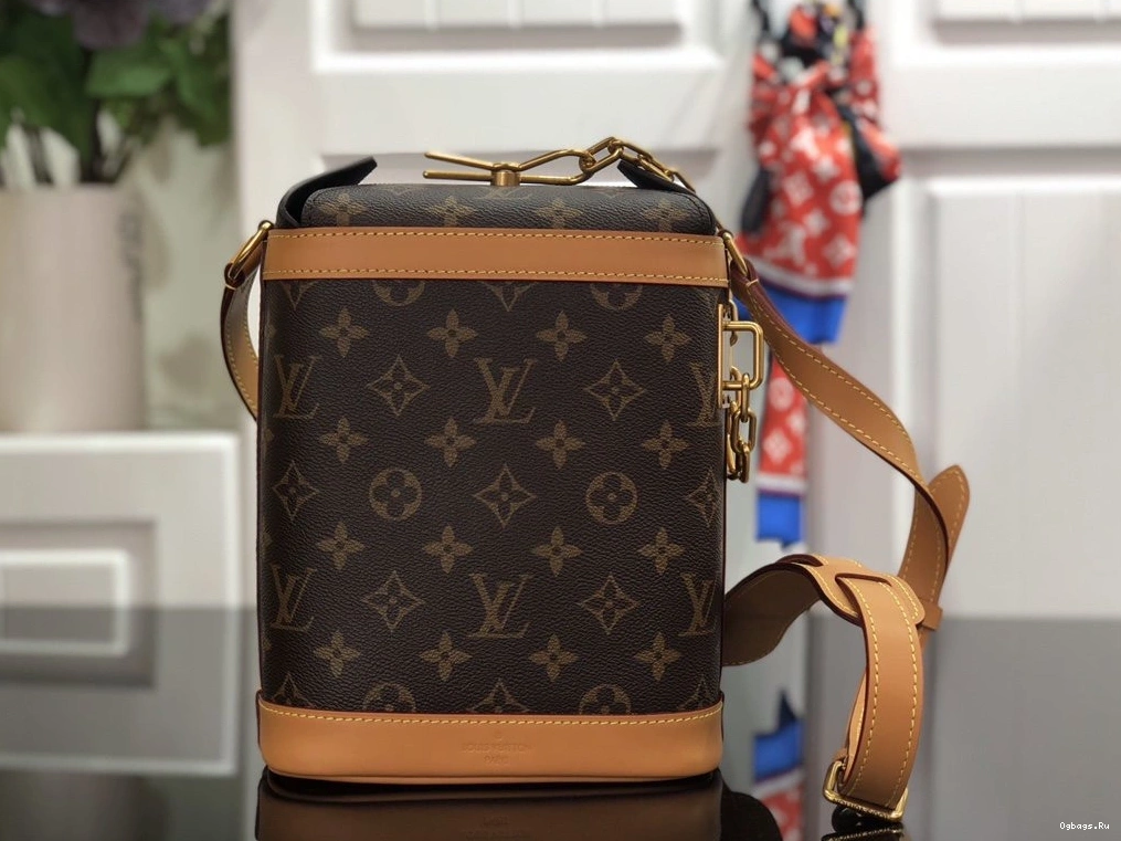 LOUIS CHALK VUITTON BAG 0317